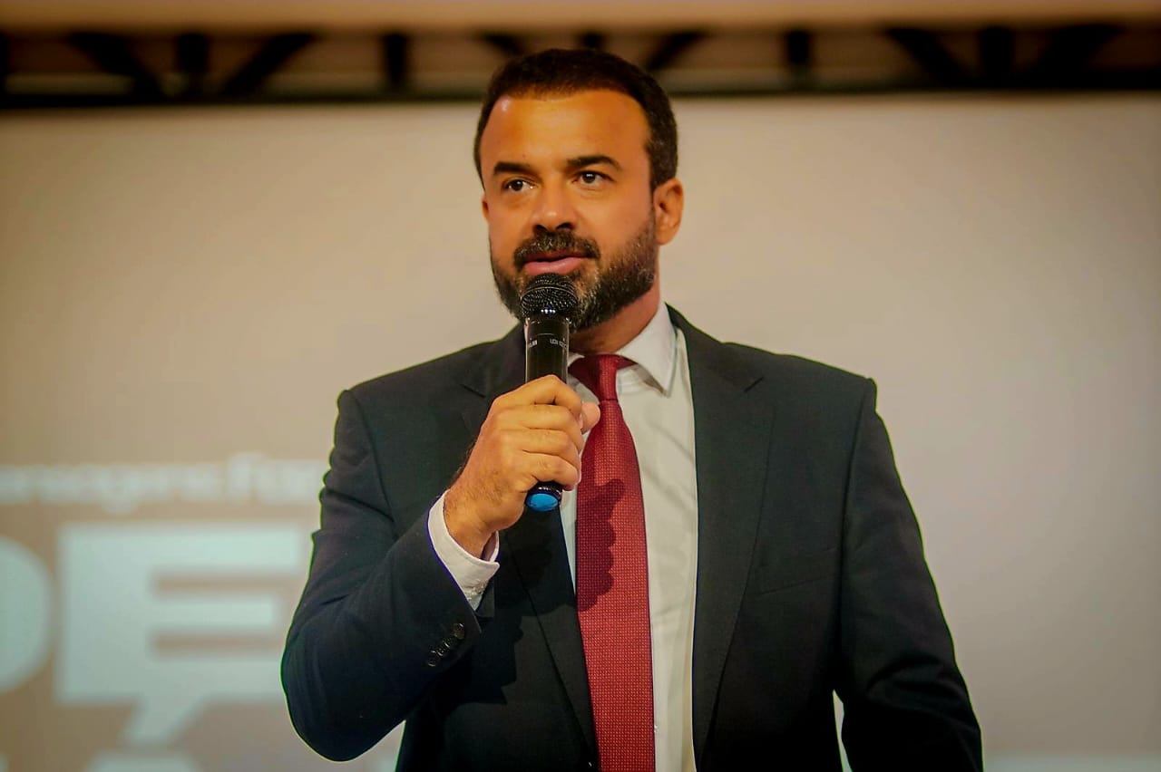 Prof. Paulo Trois